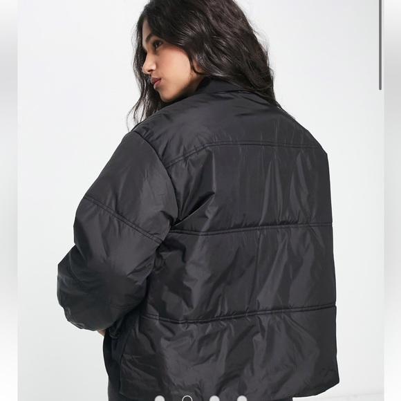 Urban Revivo Black padded jacket with contrast revere collar Blazer Sz 4 - Picture 4 of 7